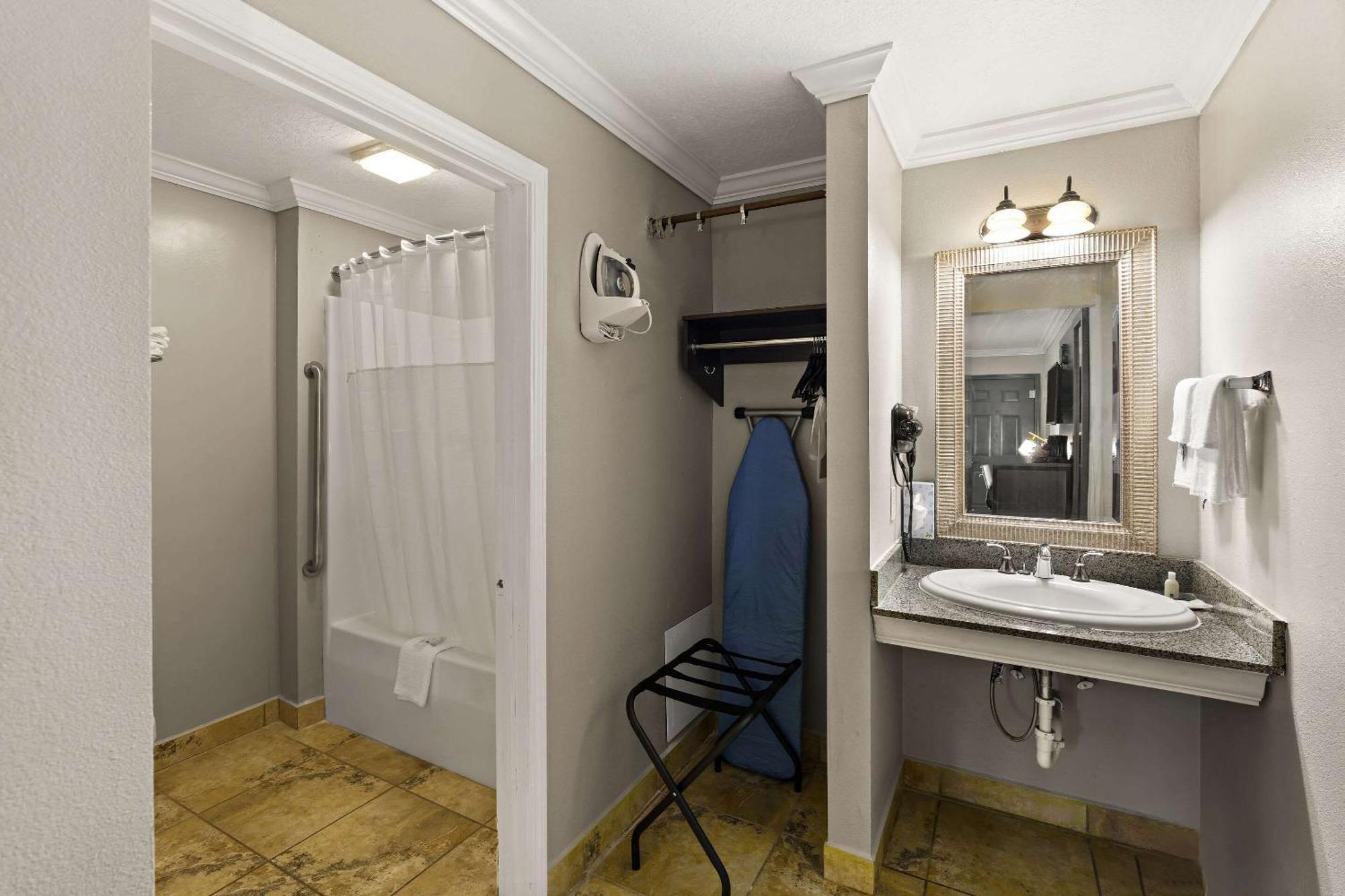 Quality Inn Ocean Springs Εξωτερικό φωτογραφία